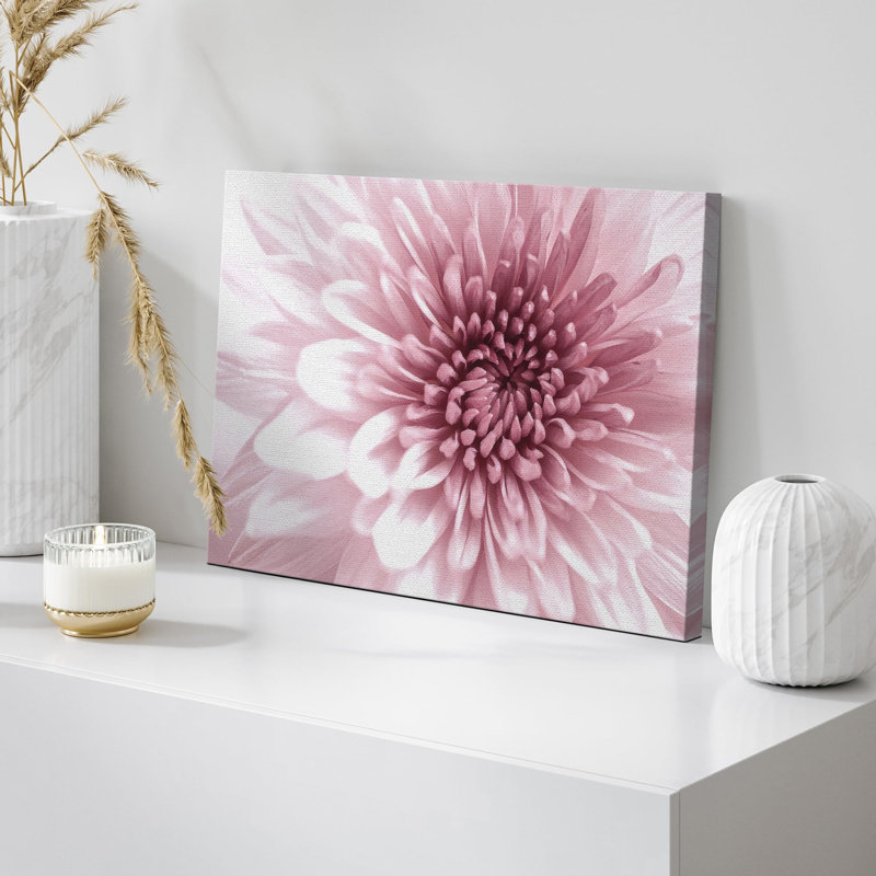 "Flower Up Flower", "Gros plan sur des fleurs de chrysanthème rose, photographie botanique florale, art moderne chic" sur toile