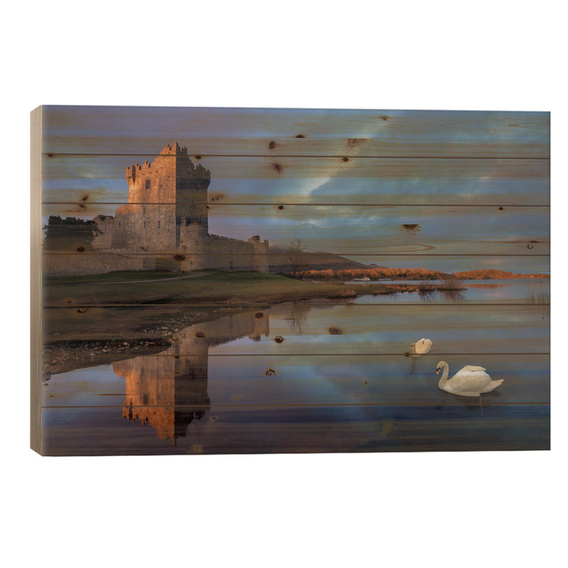 «Dawn Reflection», château de Ross, parc national de Killerney, comté de Kerry, province de Munster, République d'Irlande, par Gareth Mccormack - impression sans cadre sur bois