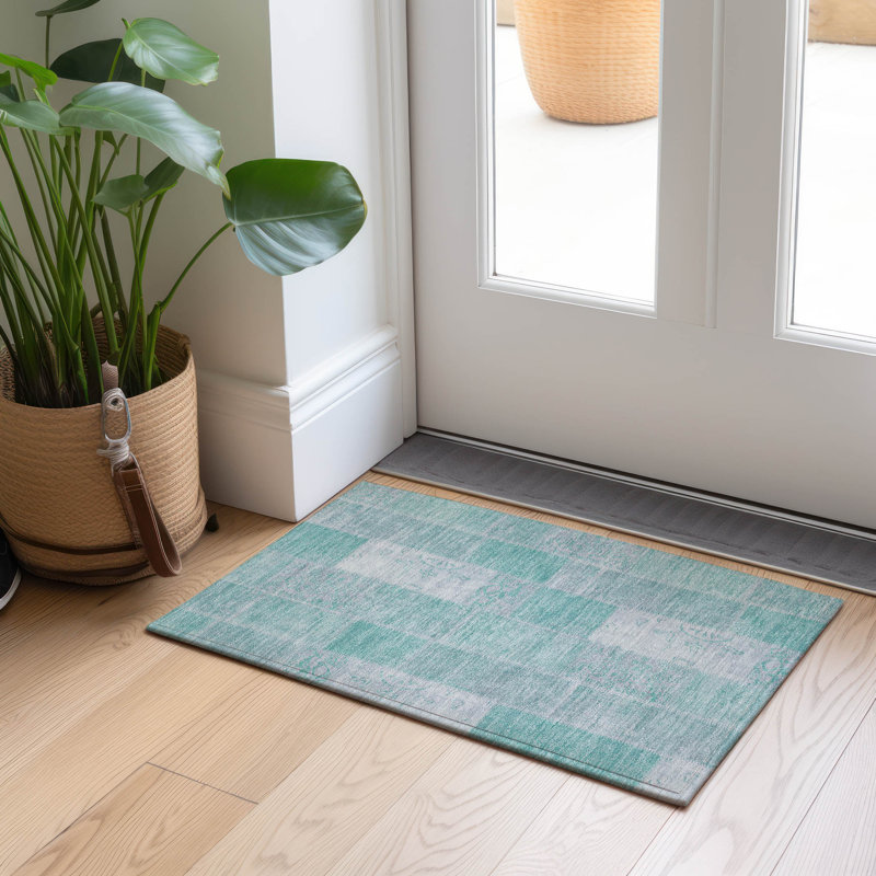Tapis intérieur / extérieur Heffington avec envers antidérapant, Rectangle 1 pi 8 po x 2 pi 6 po
