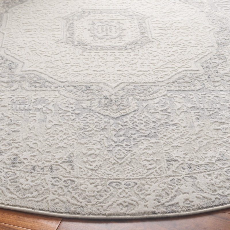Devona Performance Oriental Rug, Round 6'7"