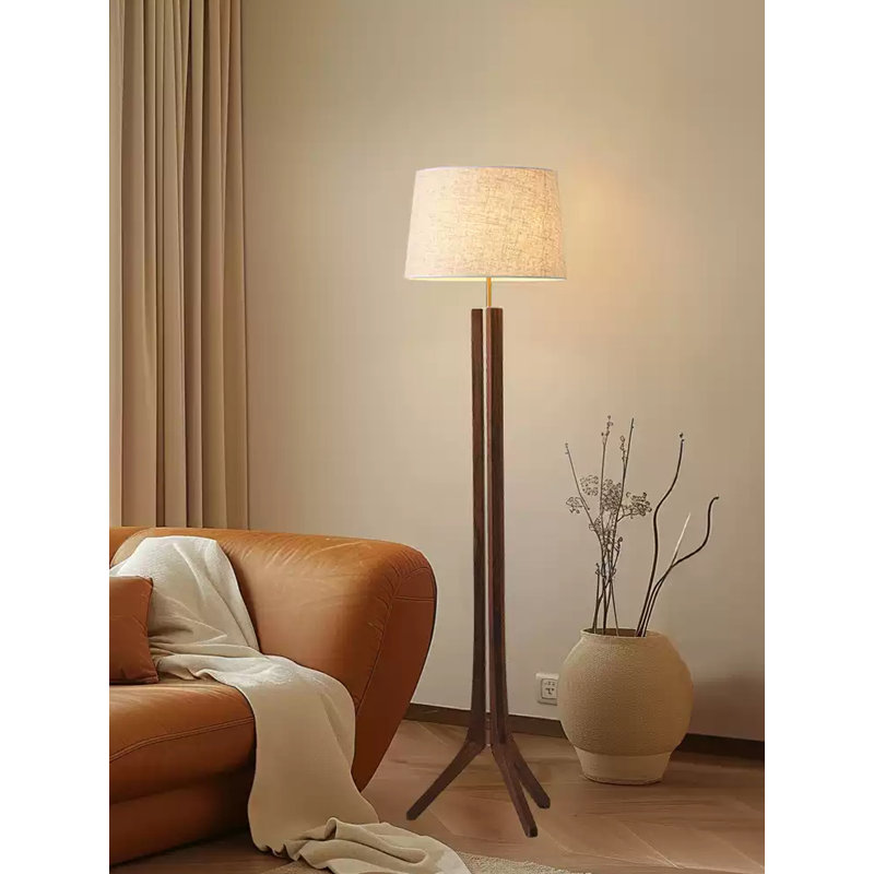 Lampe sur pied en bois et en métal de style médiéval