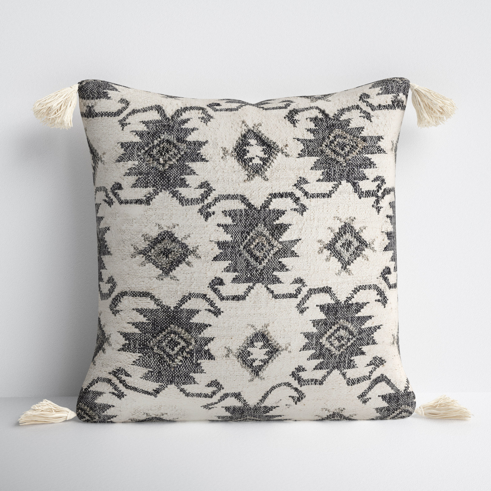 Peridan Tassels Jute / Sisal Pillow Cover, 20" x 20"