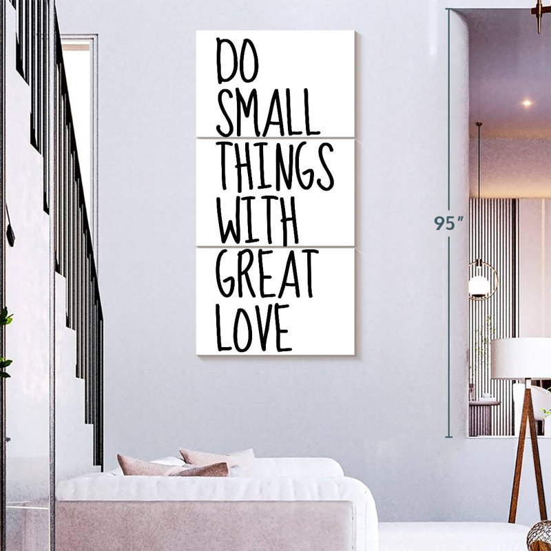With Great Love, H 75 po x l 36 po