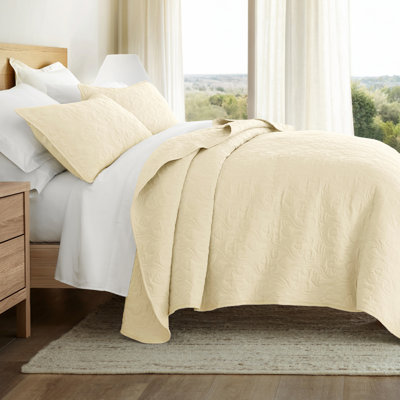Becky Cameron Damask Pattern Lightweight Quilted Coverlet Set