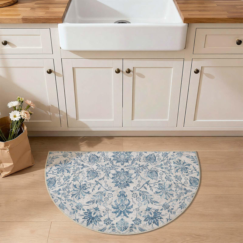 Tapis géométrique lavable antidérapant à motif géométrique, Bleu foncé intemporel, 1'9" x 3'
