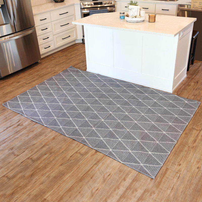 Schoenchen Traditional Flat Weave Charcoal Gray Lattice Indoor Area Rug - 5' x 7' 8", Rectangle 5' x 7'8''
