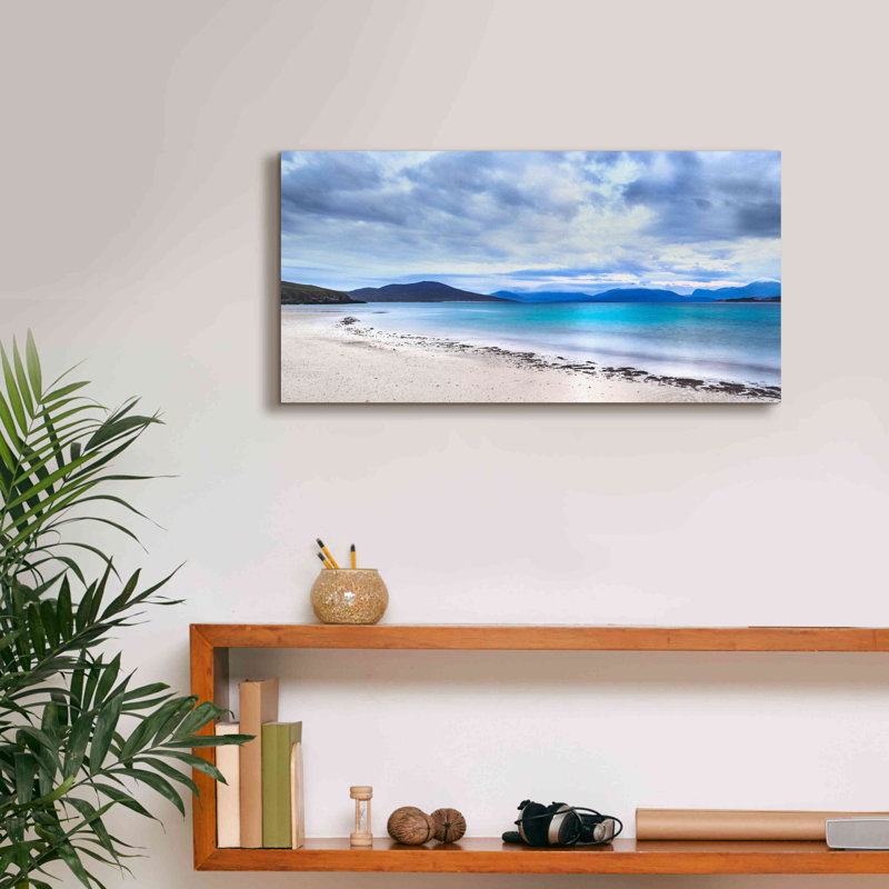 Colombe «Taransay bleu sarcelle» par Lynne Douglas, H 12 po x l 24 po x P 0,75 po