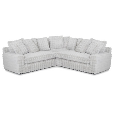 Everette 4-Piece Sectional With Chaise