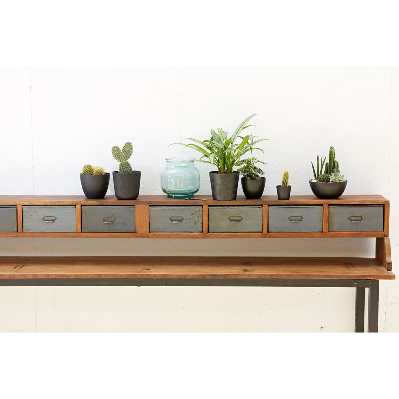 Planter, in Grey