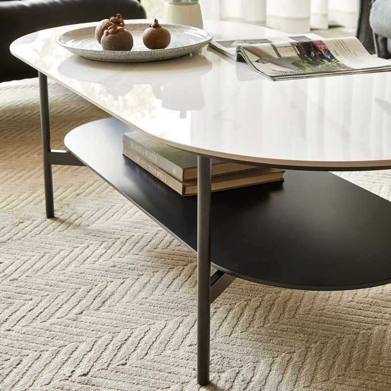 Table basse ovale en fritté de 47,24 po, table basse moderne à 2 niveaux avec structure en métal noir et tablette de rangement inférieure pour le salon