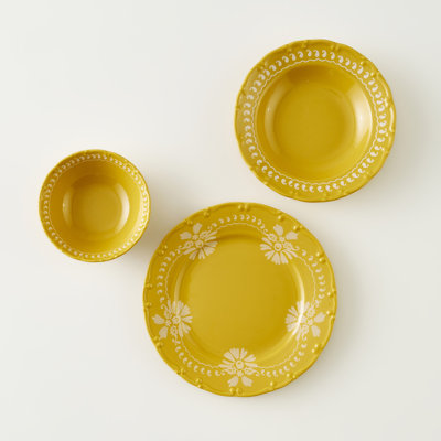 Culloden 12 Piece Porcelain Mustard Dinnerware Set