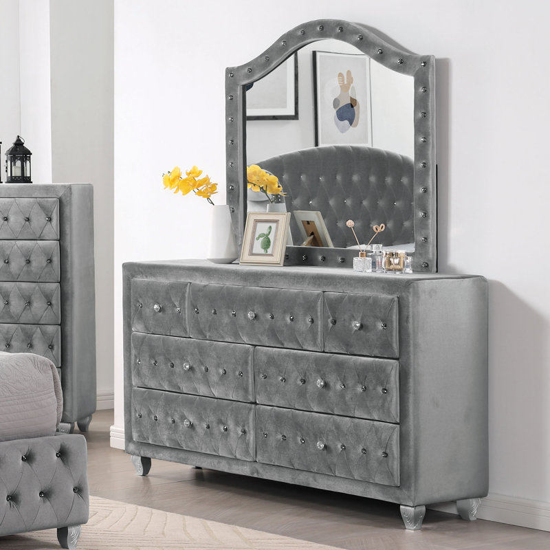 Waldschmidt 58.5'' W 7 - Drawer Dresser, Gray