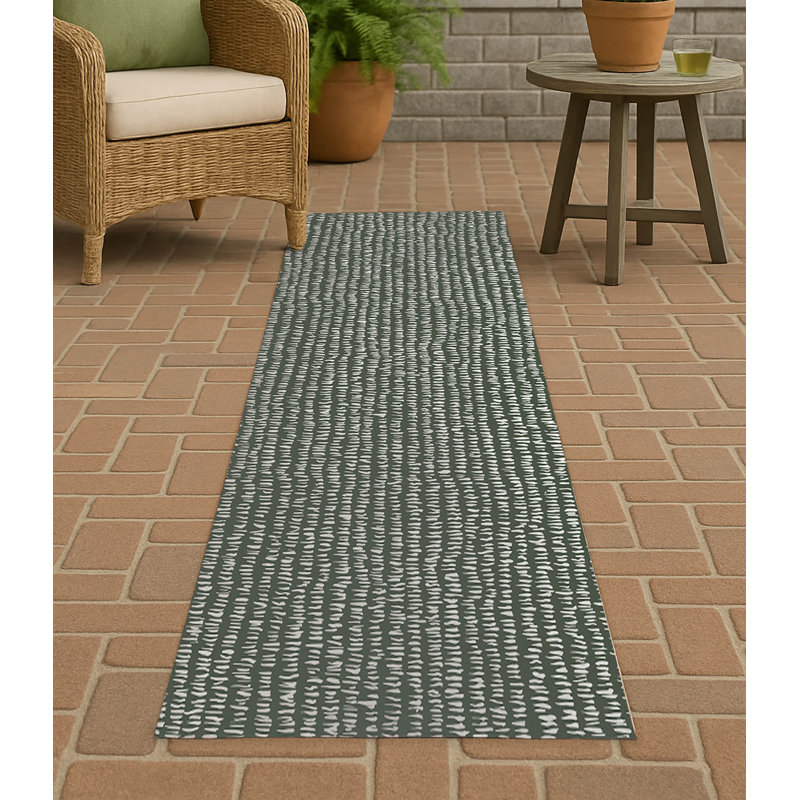 Crops Non-Slip Outdoor Rug, Runner 2'6" x 8'