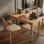 Bureau Mid-Century moderne en bois massif avec tiroirs et bords lisses pour bureau à domicile, salon, finition bois naturel