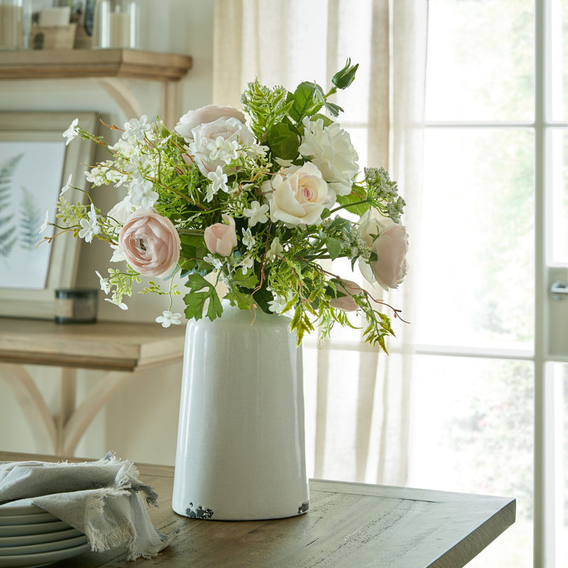 Anastasija Arrangement, Pink