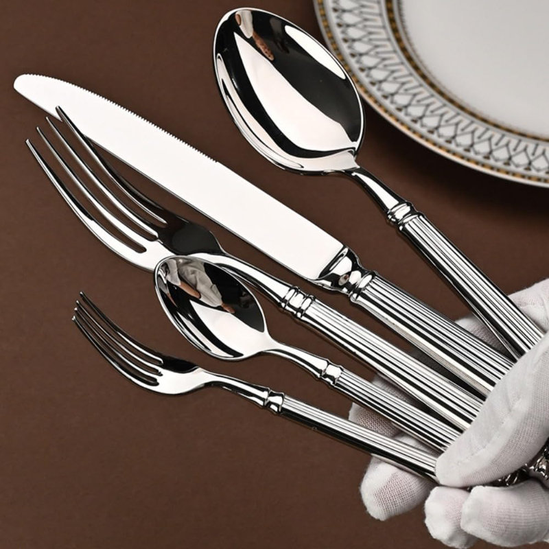Ensemble de couverts en acier inoxydable forgé de qualité supérieure avec poignée à colonne romaine - comprend un couteau, une fourchette, une cuillère, une cuillère à café et une fourchette à dessert