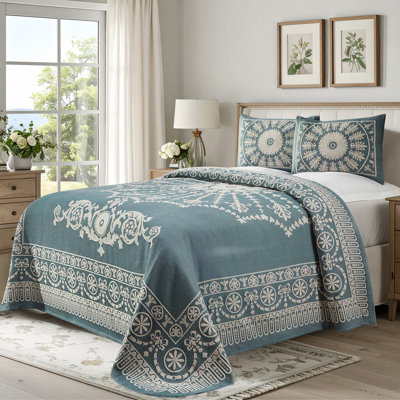 Alistair Lightweight Cotton Blend Woven Jacquard Bohemian Medallion Coverlet/Bedspread Set