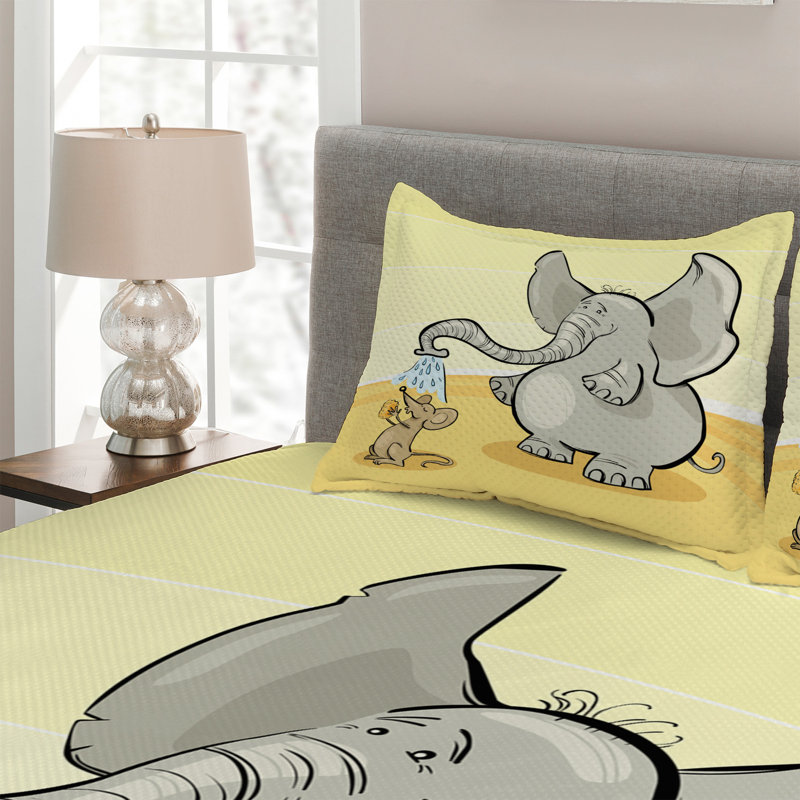 Kids Queen White Quilted Elephant Bedspread Set