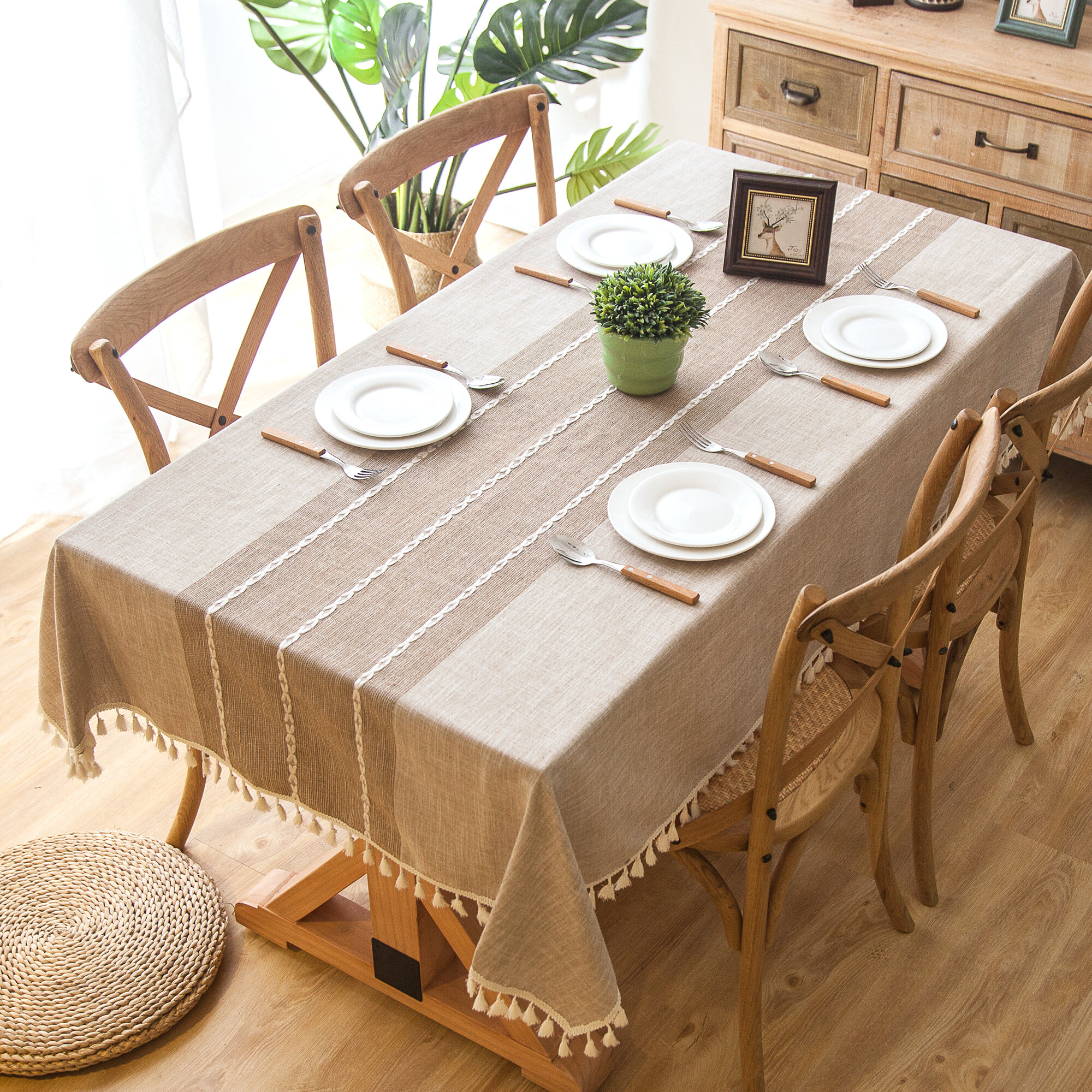 tablecloths for dining room tables