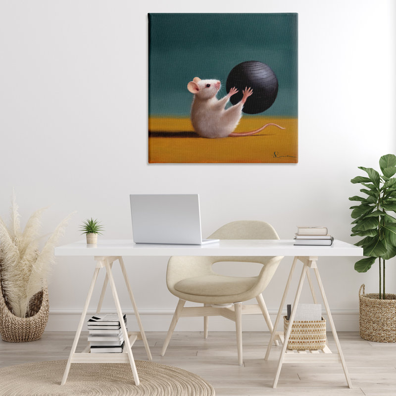 Souris avec ballon d'exercice, art mural par Lucia Heffernan, H 36 po x l 36 po x P 1,5 po