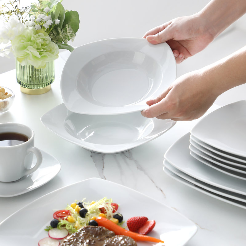 Julia 30 Piece Dinnerware Set, Service for 6 