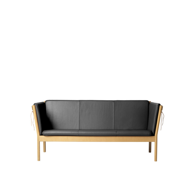J149 Leather Sofa, Black