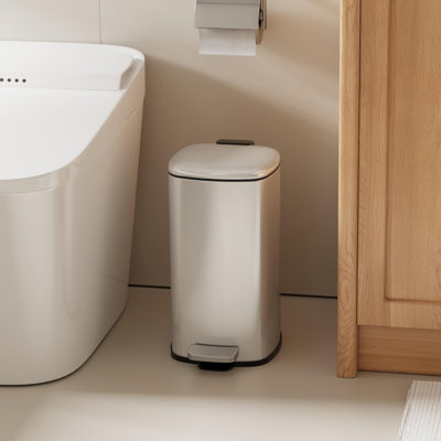 Poubelle à pédale de 9 litres avec couvercle à fermeture douce et seau intérieur amovible – Acier inoxydable noir mat – Cuisine, salle de bain, bureau