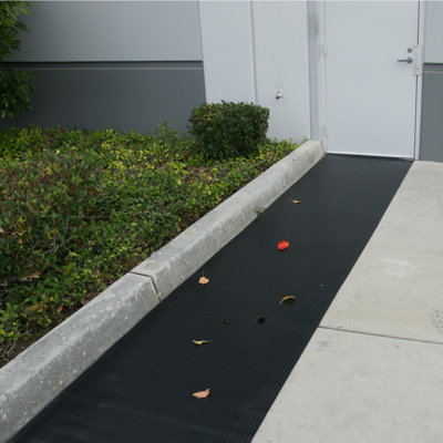 Tapis en caoutchouc 0,13 po