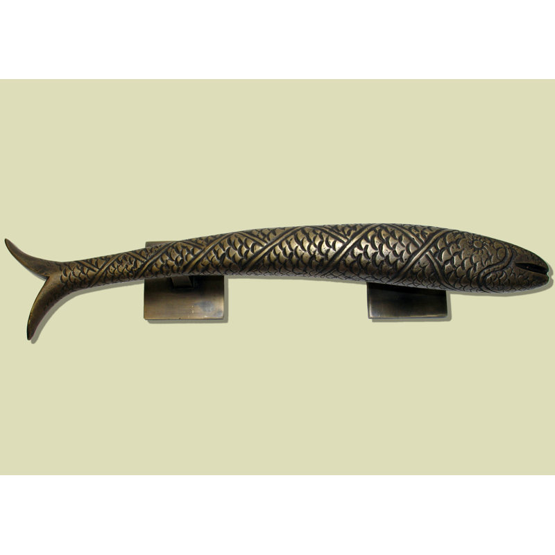 Curved Pisces Novelty Pull