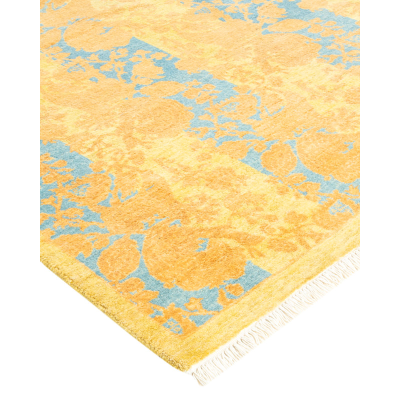 Classic One-of-a-Kind 4'8" x 6'10" Hand Knotted Area Rug