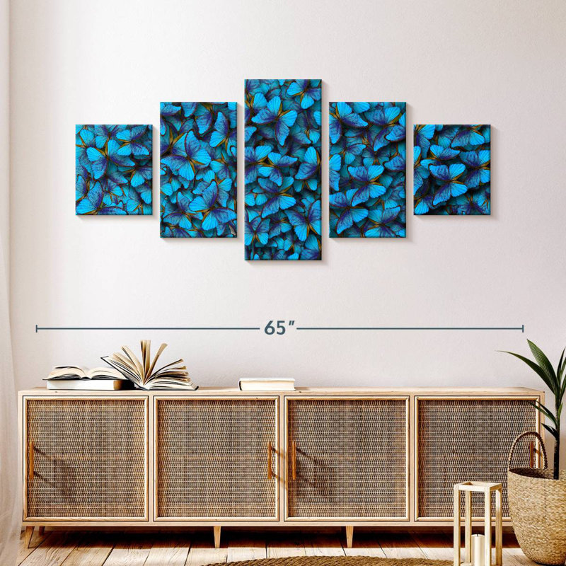 Motif papillon bleu, H 24 po x l 55 po