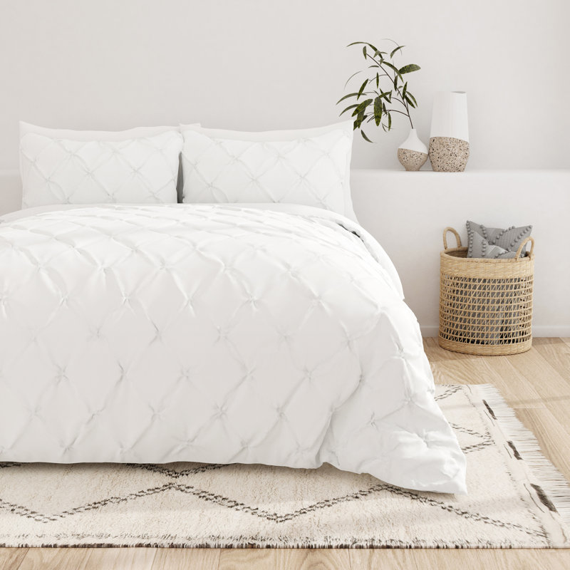 Gray Pintuck Microfiber Full/Queen Duvet Cover Set