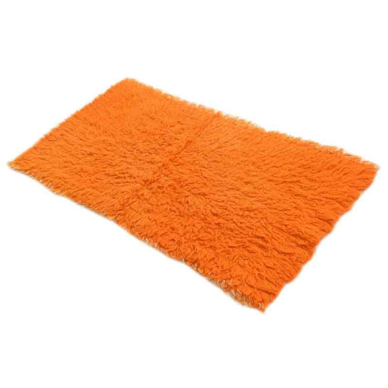 Tapis orange rectangulaire 2 pi 2 po x 4 pi 1 po