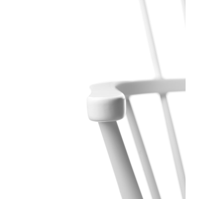 J52B by Børge Mogensen, Pure White