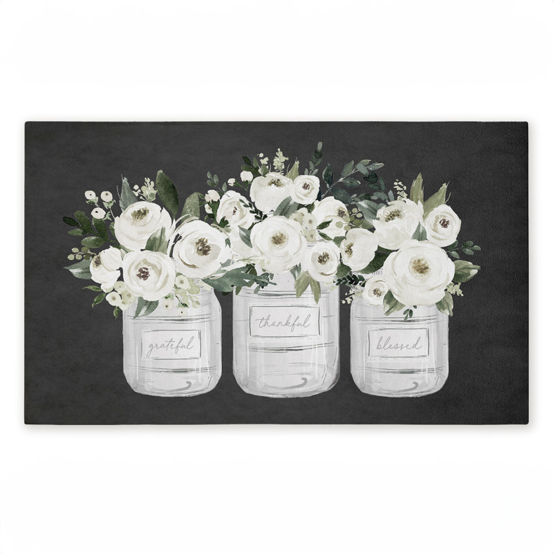 Tapis de porte d'extérieur imprimé White Roses in Country Jars, par Lettred and Lined, 18 po x 30 po