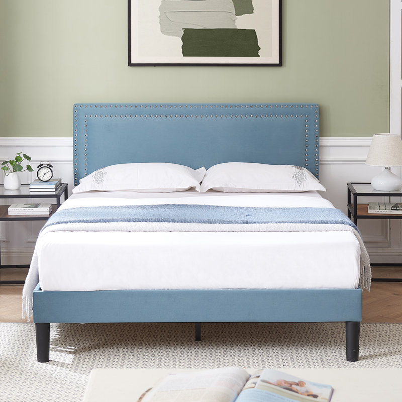 Grand lit tapissier avec 2 tables de chevet - Ensemble de chambre à coucher moderne, Grand