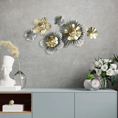 Botanical Flower Wall Art – 3D Metallic Floral Decor for Modern and Eclectic Interiors