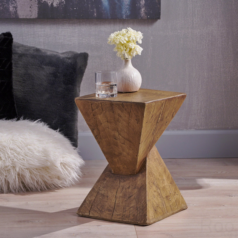 Modern Patio Side Table, Stylish End Table Compatible With Living Room, Bedroom, Or Office, Brown