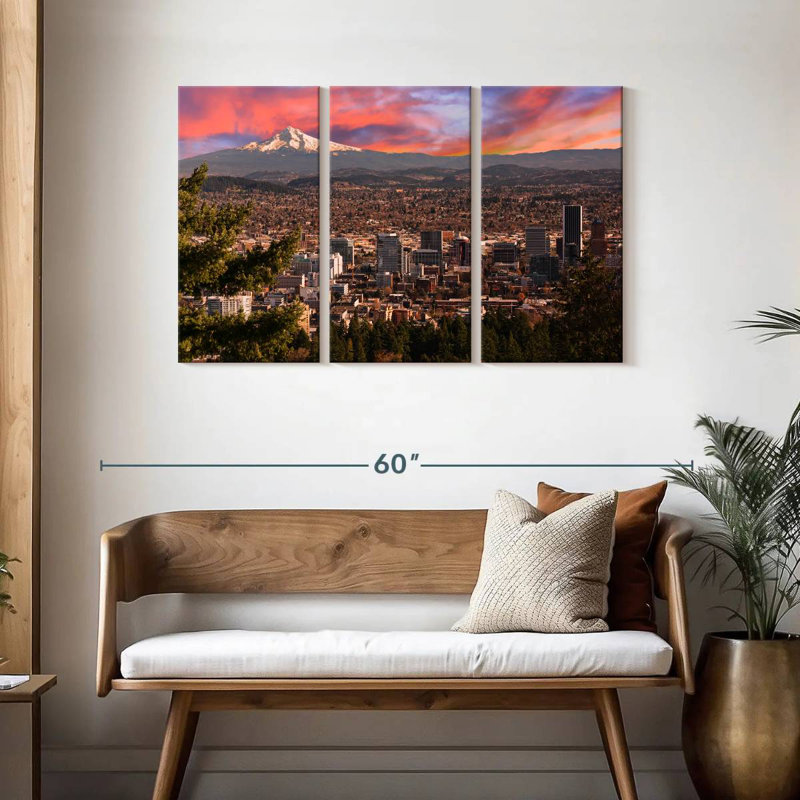 Sebbie Portland, 28" H x 45" W