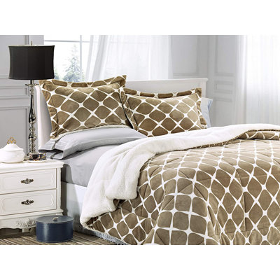 Geometric Shapes Comforter