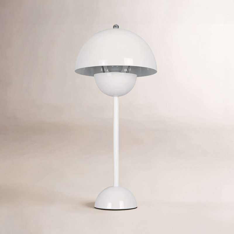 Brunilde Metal Table Lamp, White, White