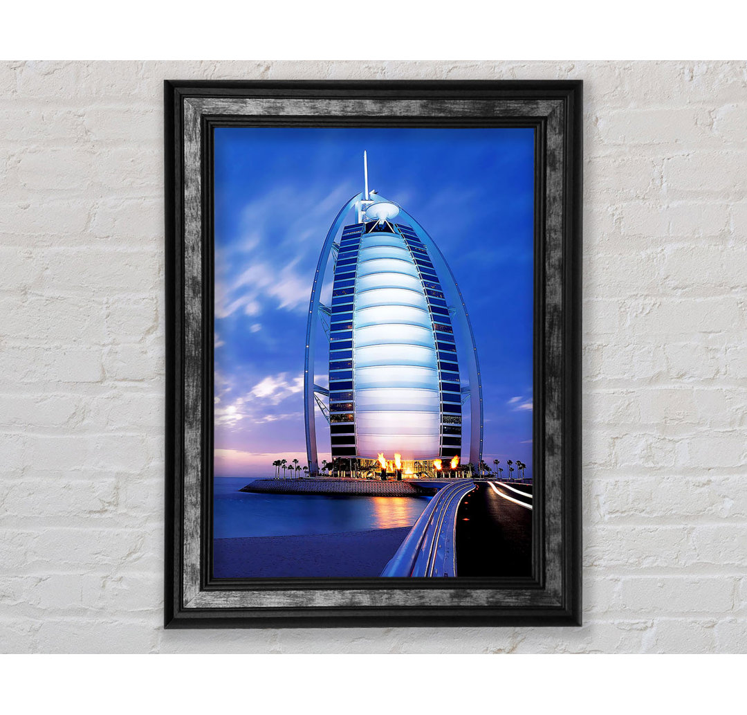 Dubai Beach Front Building - Bilderrahmen Kunstdrucke