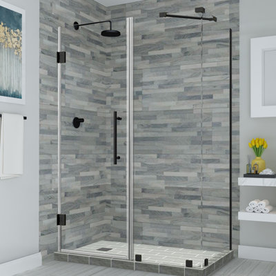 45,25 po à 46,25 po x 32,375 po x 72 po enceinte de douche à charnière de coin sans cadre en noir mat Bromley