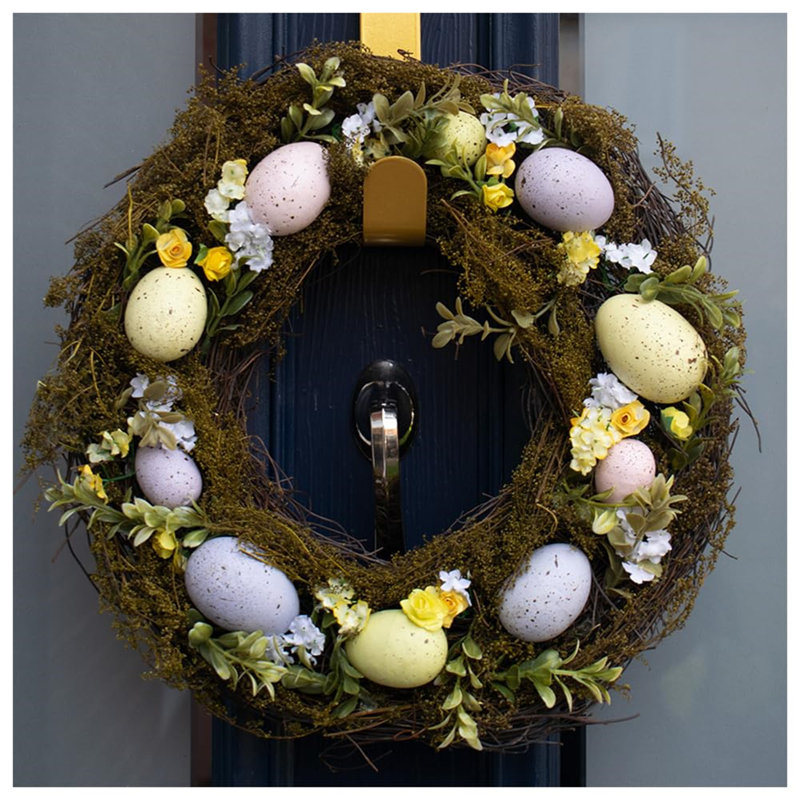 Plastic 36cm Wreath