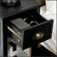 Élégante table d'appoint à 2 niveaux avec tiroir et tablette, parfaite pour l'organisation et la décoration du salon en noir-123986719