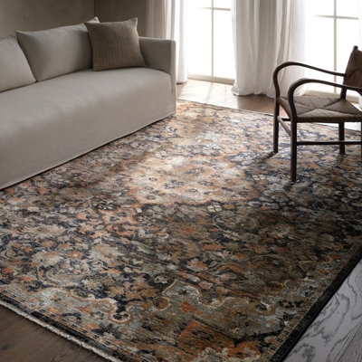 Tapis brun à motif de médaillon Finnuala (5 pi 3 po x 7 pi 10 po)