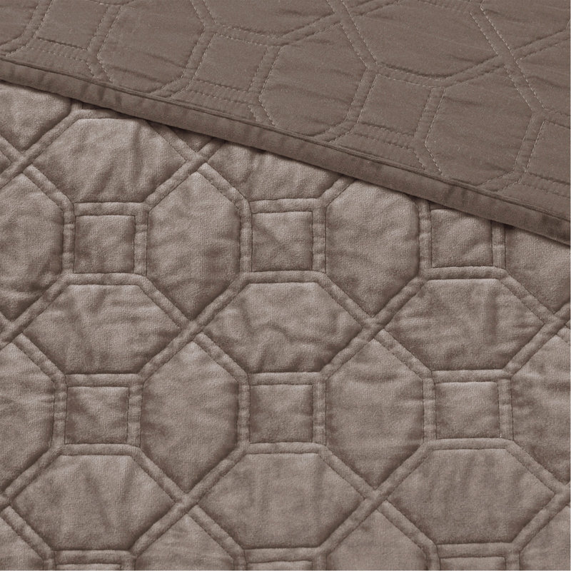 Ensemble de courtepointe 3 pièces en velours taupe double / grand, Courtepointe pour lit double/grand et 2 taies déc, Taupe