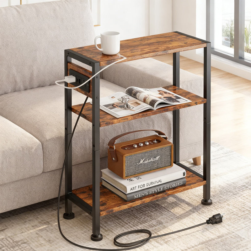 Table de bout mince à 3 niveaux avec station de charge, table d'appoint étroite avec port USB / Type C et 2 prises, table de chevet peu encombrante pour le salon, la chambre à coucher, le bureau