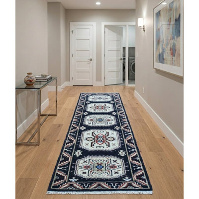 Tapis de couloir oriental noir en soie et laine noir noué à la main