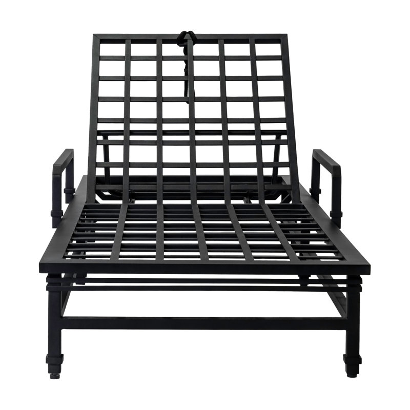Eterna Outdoor Chaise Lounge